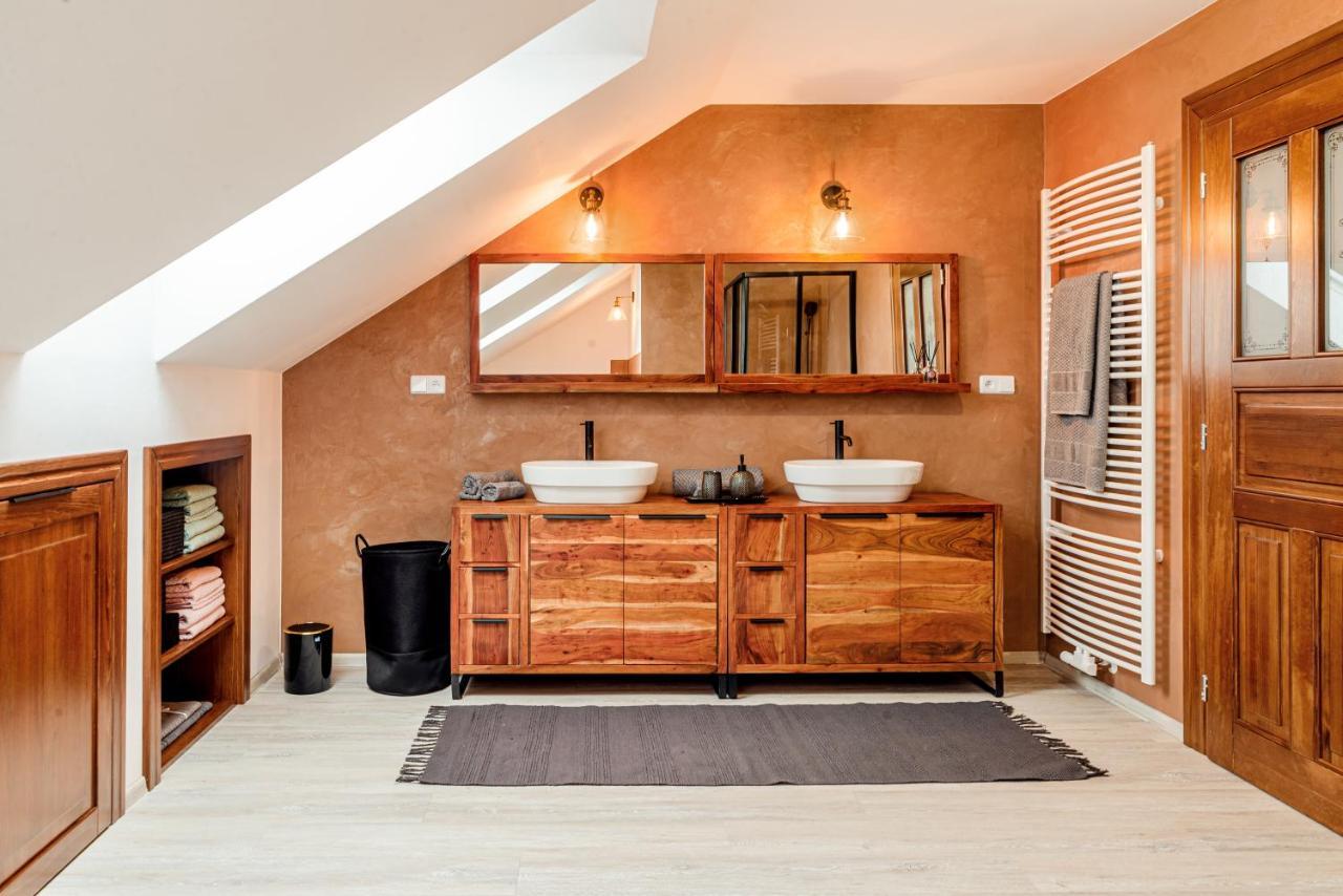 Nadstandardni Luxusni V Centru Ceske Lipy Apartment *